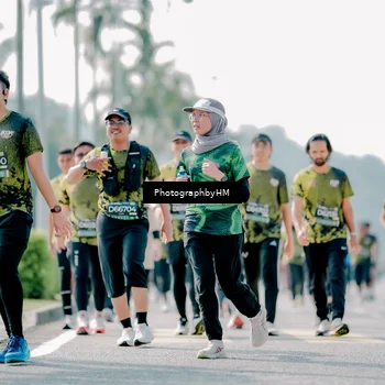 Runner Photo 6543176