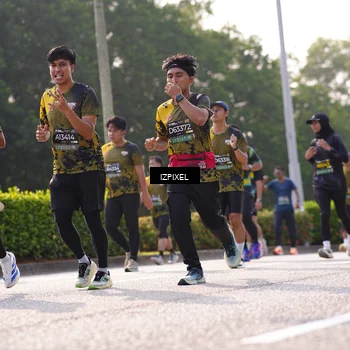 Runner Photo 6543216