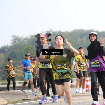 Runner Photo 6543240