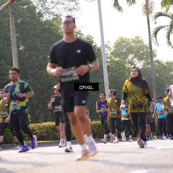 Runner Photo 6543255