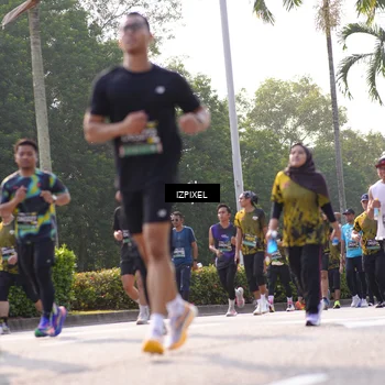 Runner Photo 6543256