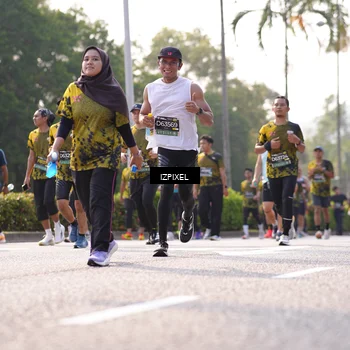 Runner Photo 6543288