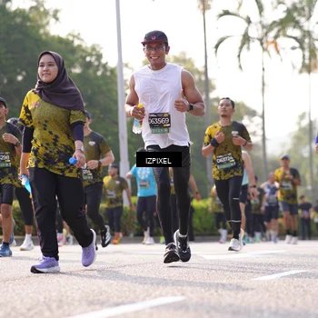 Runner Photo 6543299