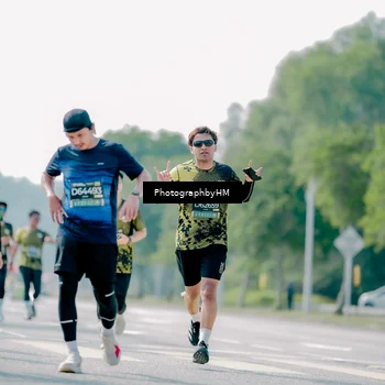 Runner Photo 6543318