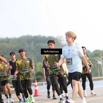 Runner Photo 6543320