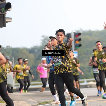 Runner Photo 6543325