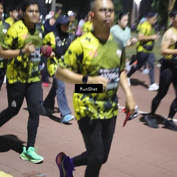 Runner Photo 6543346