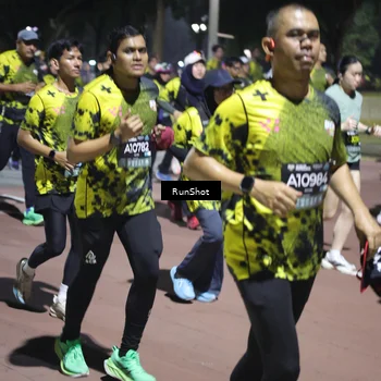 Runner Photo 6543371