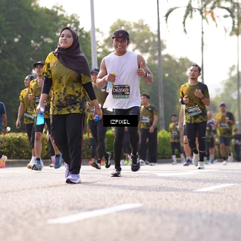 Runner Photo 6543394