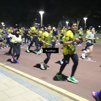 Runner Photo 6543413