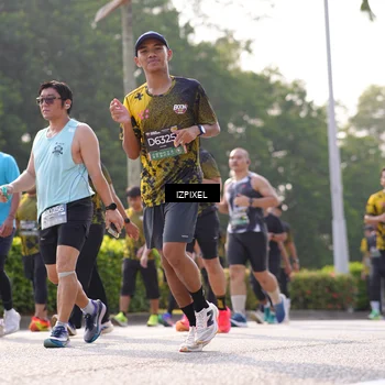 Runner Photo 6543414