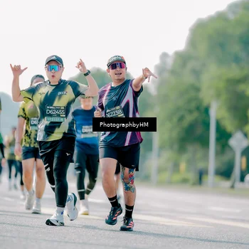 Runner Photo 6543421