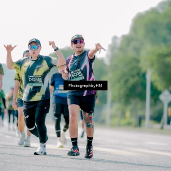 Runner Photo 6543422