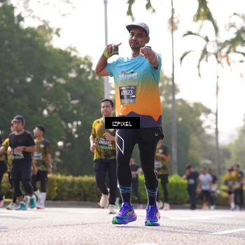 Runner Photo 6543423