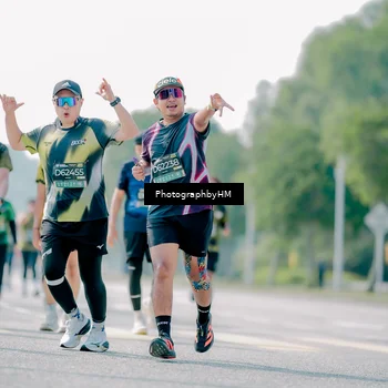 Runner Photo 6543442