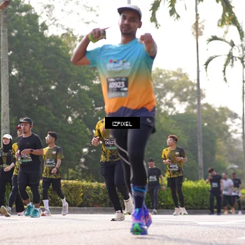 Runner Photo 6543445