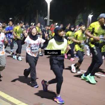 Runner Photo 6543446