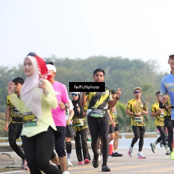 Runner Photo 6543489