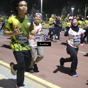 Runner Photo 6543495
