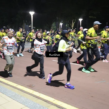 Runner Photo 6543515