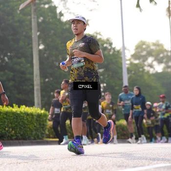 Runner Photo 6543551