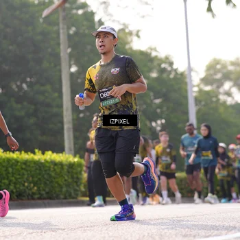 Runner Photo 6543553