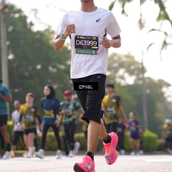 Runner Photo 6543600