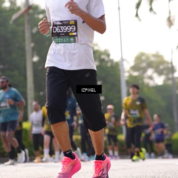 Runner Photo 6543613