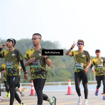 Runner Photo 6543657