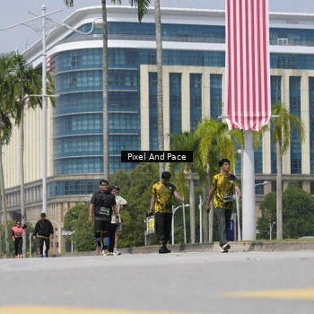 Runner Photo 6543664