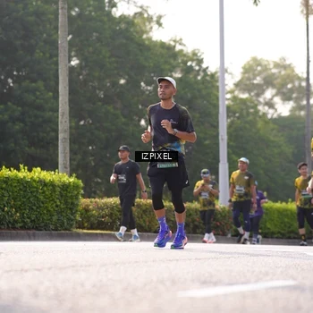 Runner Photo 6543667