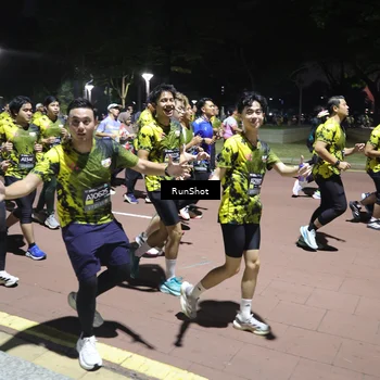 Runner Photo 6543675