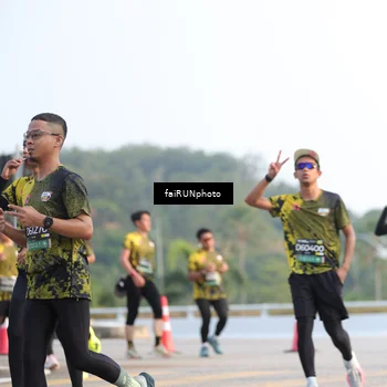 Runner Photo 6543707