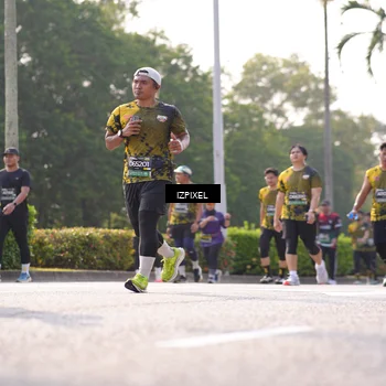 Runner Photo 6543712
