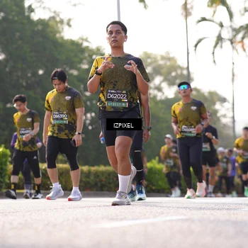 Runner Photo 6543715