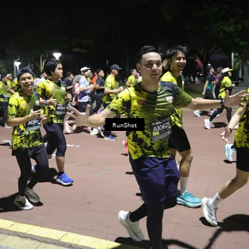 Runner Photo 6543716