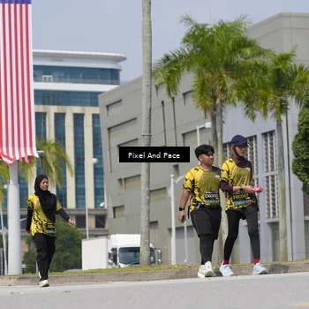 Runner Photo 6543732