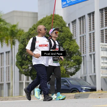Runner Photo 6543755