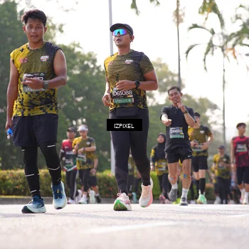Runner Photo 6543759