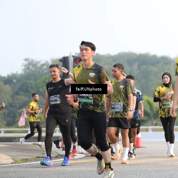 Runner Photo 6543803
