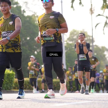 Runner Photo 6543819