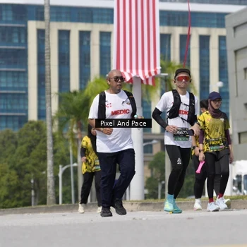 Runner Photo 6543848
