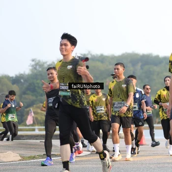 Runner Photo 6543857
