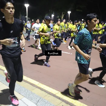 Runner Photo 6543876