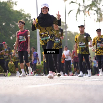 Runner Photo 6543889