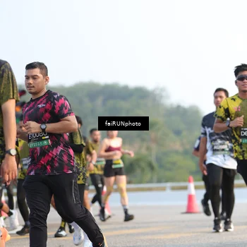 Runner Photo 6543893