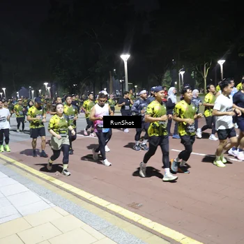 Runner Photo 6543951