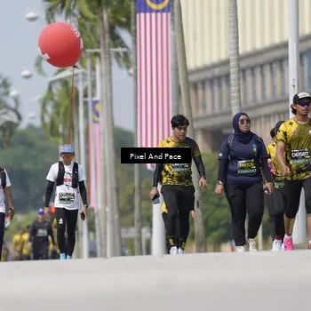 Runner Photo 6543953