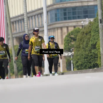 Runner Photo 6543972