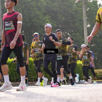 Runner Photo 6543980